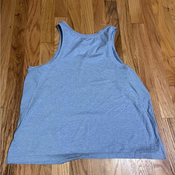 Athleta Uptempo tank in blue size medium, athletic wear top - Picture 3 of 3